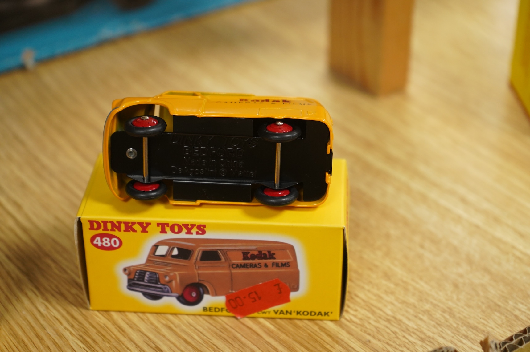Twenty-two boxed Atlas Dinky Toys, including cars and commercial vehicles, Leyland tankers, sports cars, etc.